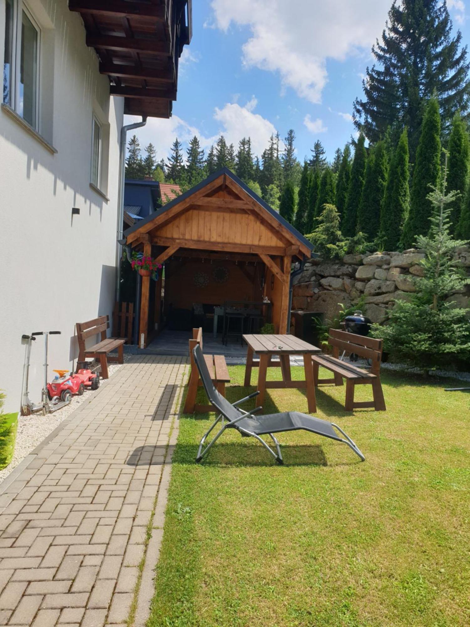Villa Mila Apartamenty คาร์ปัตซ์ ภายนอก รูปภาพ