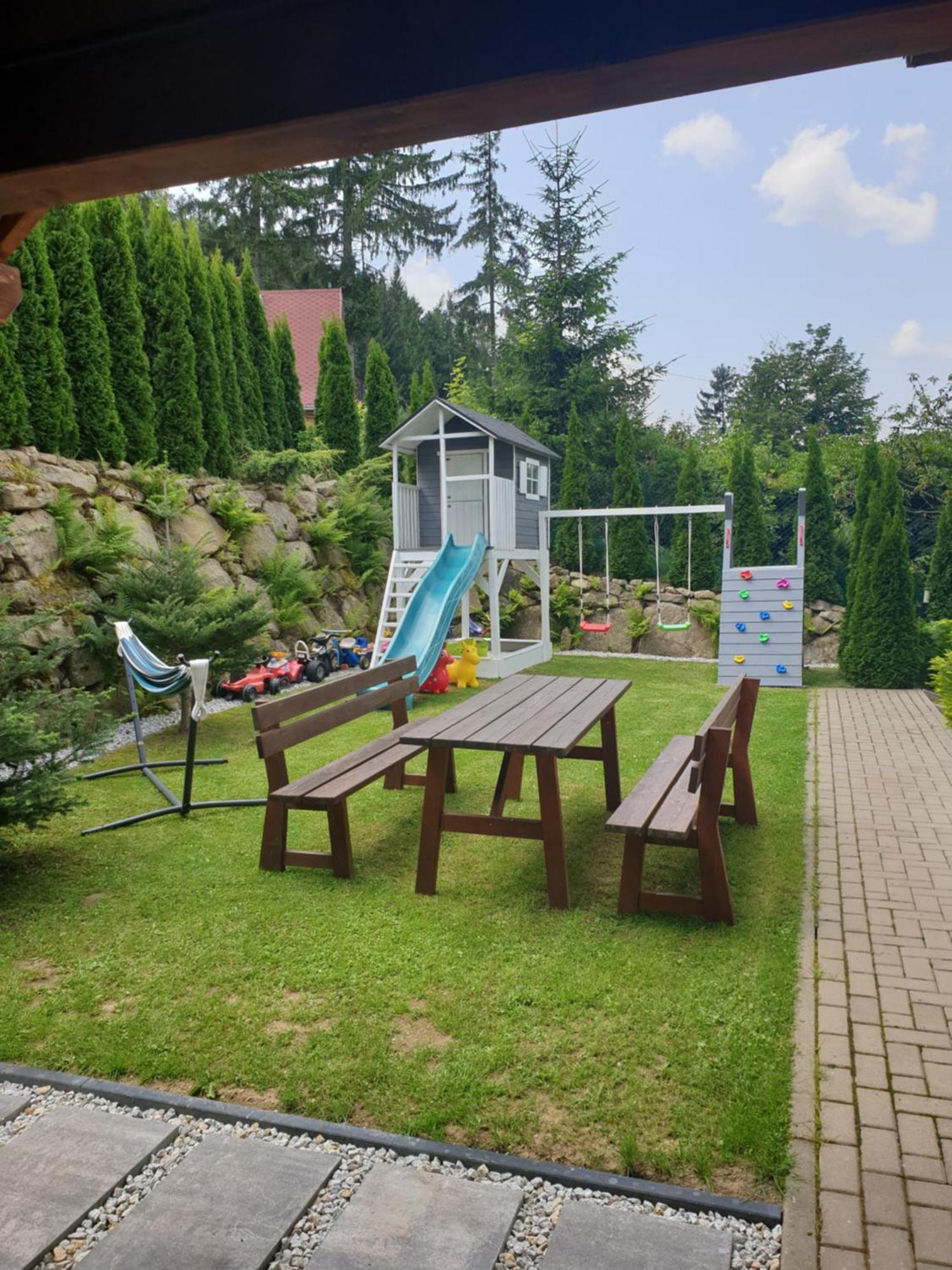 Villa Mila Apartamenty คาร์ปัตซ์ ภายนอก รูปภาพ